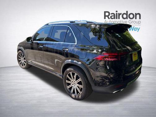 Obsidian Black Metallic 2025 Mercedes-Benz GLE 450e 4MATIC