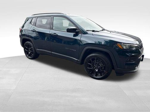 Fathom Blue Pearl Coat 2026 Jeep Compass Latitude