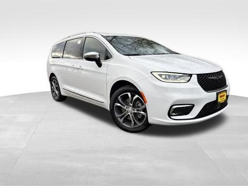 2026 Chrysler Pacifica L