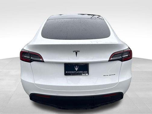 2022 Tesla Model Y Long Range Dual Motor All-Wheel Drive
