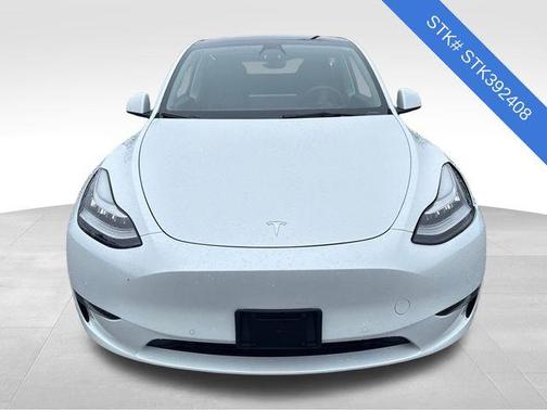 2022 Tesla Model Y Long Range Dual Motor All-Wheel Drive