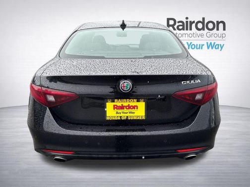 Alfa Black 2019 Alfa Romeo Giulia Base