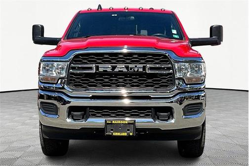 2021 RAM 3500 Tradesman Crew Cab 4x4 8' Box