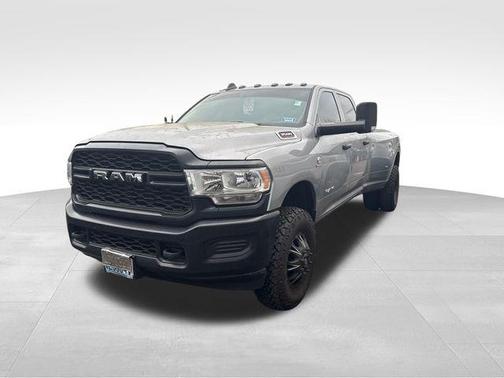 2020 RAM 3500 Tradesman Crew Cab 4x4 8' Box