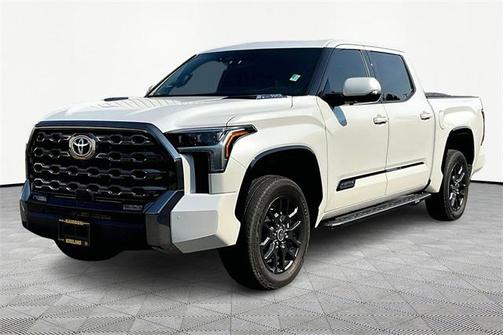 2023 Toyota Tundra Hybrid Platinum