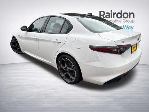 2024 Alfa Romeo Giulia Veloce RWD