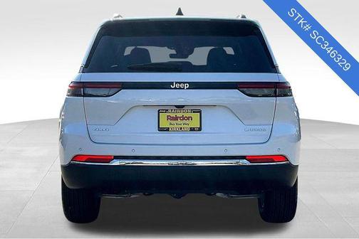 2025 Jeep Grand Cherokee Laredo
