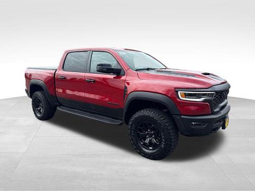 Molten Red Pearlcoat 2026 RAM 1500 RHO Crew Cab 4x4 5'7' Box