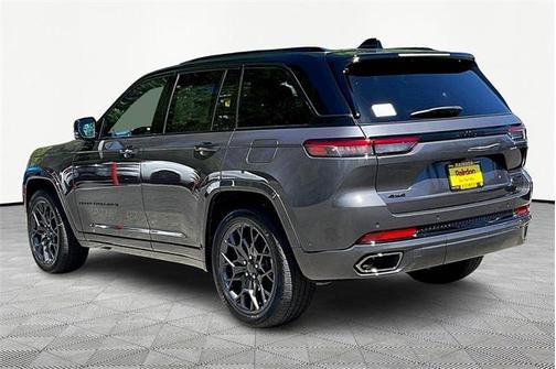 2025 Jeep Grand Cherokee Summit