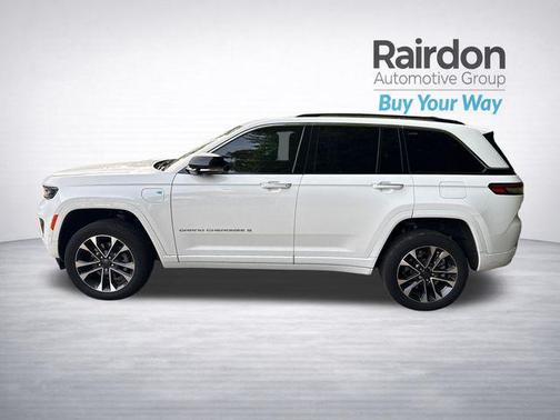 Bright White Clearcoat 2023 Jeep Grand Cherokee 4xe Overland