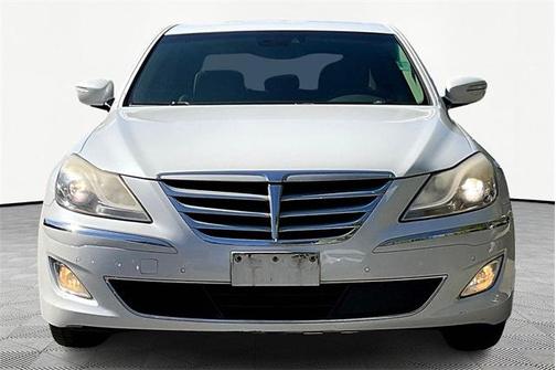 2013 Hyundai Genesis 3.8