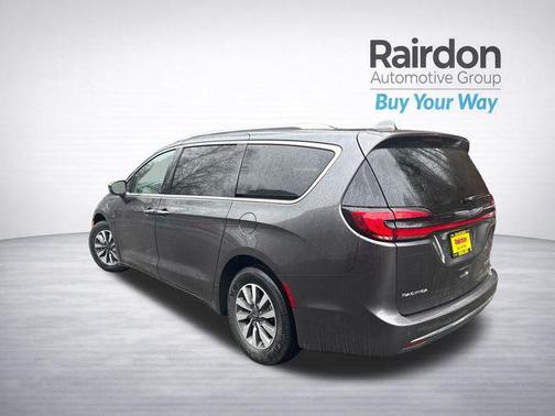 2021 Chrysler Pacifica Hybrid Touring L