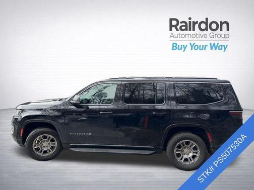 Diamond Black Crystal Pearlcoat 2023 Jeep Wagoneer Series I 4x4