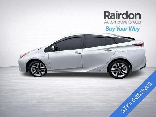 2016 Toyota Prius Four Touring