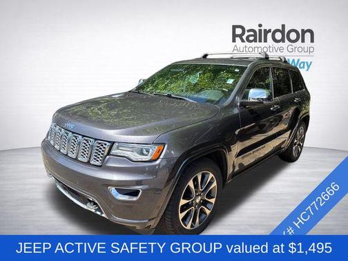 Granite Crystal Metallic Clearcoat 2017 Jeep Grand Cherokee Overland