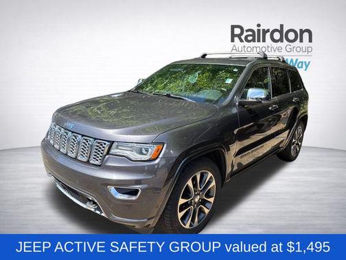 Granite Crystal Metallic Clearcoat 2017 Jeep Grand Cherokee Overland
