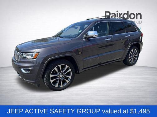 Granite Crystal Metallic Clearcoat 2017 Jeep Grand Cherokee Overland