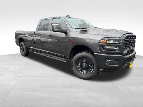 2026 RAM 3500 Tradesman Crew Cab 4x4 8' Box