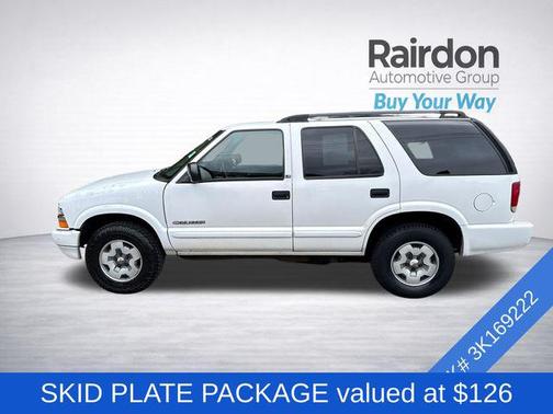 Summit White 2003 Chevrolet Blazer LS