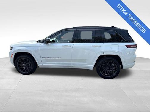 bright white clearcoat 2026 Jeep Grand Cherokee Summit