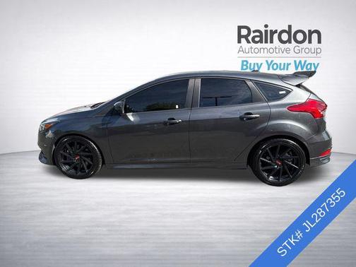 MAGNETIC 2018 Ford Focus ST