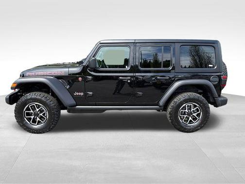 Black Clearcoat 2026 Jeep Wrangler Rubicon