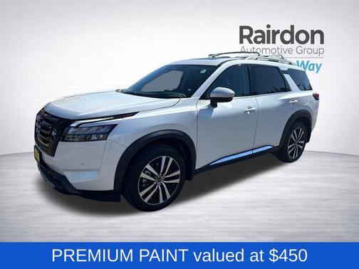 Everest White Pearl Tricoat 2025 Nissan Pathfinder Platinum 4WD