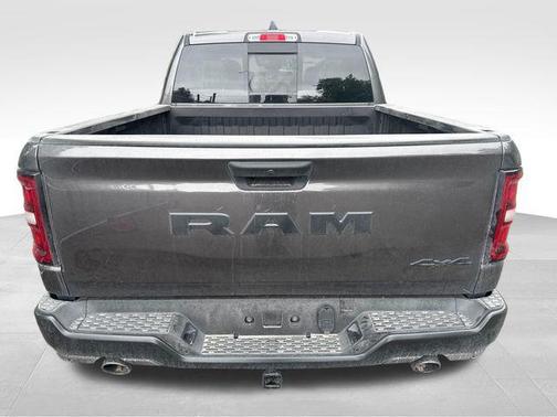 Granite Crystal Metallic Clearcoat 2026 RAM 1500 Warlock Crew Cab 4x4 5'7' Box