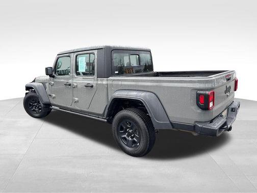 2023 Jeep Gladiator Sport