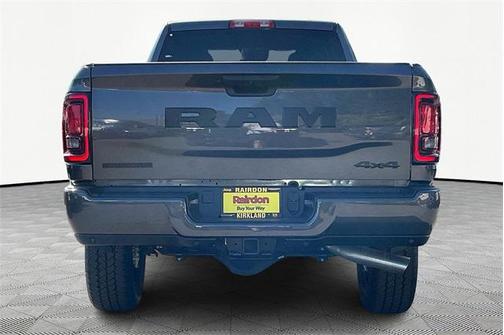 2025 RAM 2500 Big Horn Crew Cab 4x4 8' Box