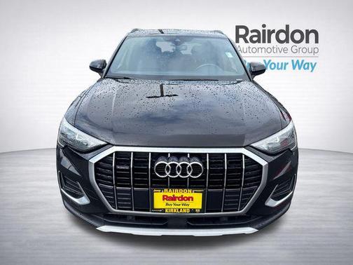 Mythos Black Metallic 2021 Audi Q3 40 Premium