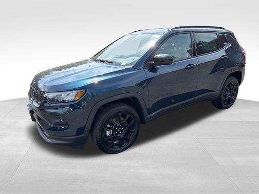 Fathom Blue Pearl Coat 2026 Jeep Compass Latitude