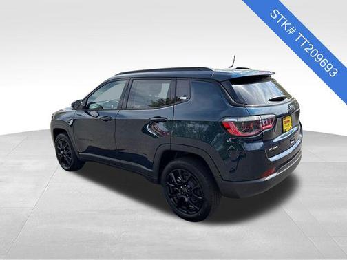 Fathom Blue Pearl Coat 2026 Jeep Compass Latitude