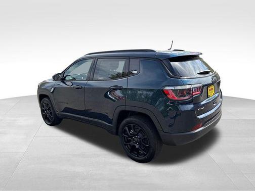 Fathom Blue Pearl Coat 2026 Jeep Compass Latitude