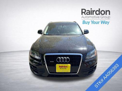 Brilliant Black 2010 Audi Q5 3.2 Premium quattro