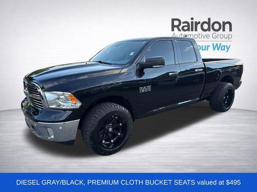 Brilliant Black Crystal Pearlcoat 2018 RAM 1500 Big Horn