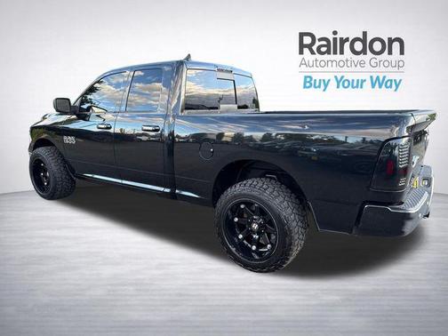 Brilliant Black Crystal Pearlcoat 2018 RAM 1500 Big Horn