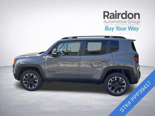 Sting-Gray Clearcoat 2023 Jeep Renegade Upland
