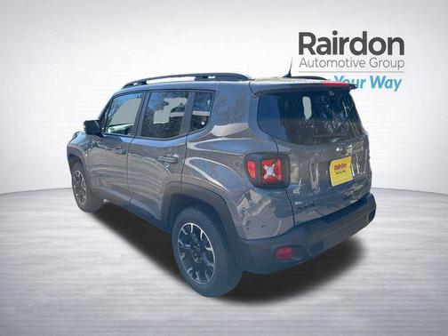 Sting-Gray Clearcoat 2023 Jeep Renegade Upland