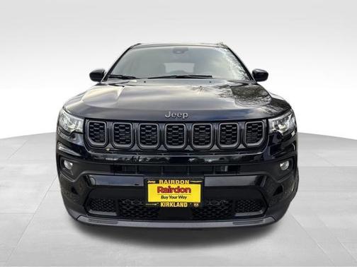 Diamond Black Crystal Pearlcoat 2026 Jeep Compass Latitude
