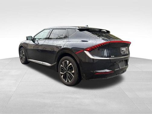 2023 Kia EV6 Wind