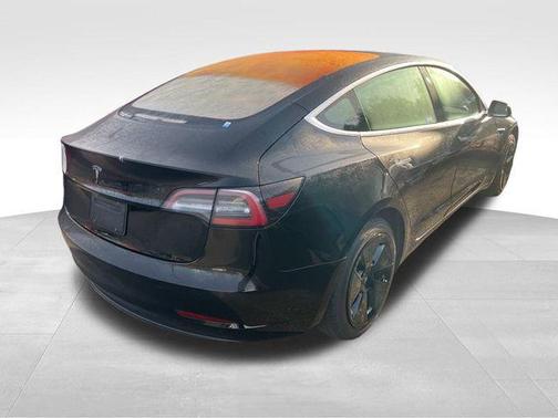 2019 Tesla Model 3 Mid Range