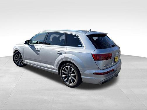 2019 Audi Q7 55 Premium Plus