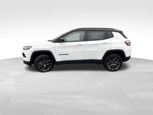 Bright White Clearcoat 2026 Jeep Compass Limited