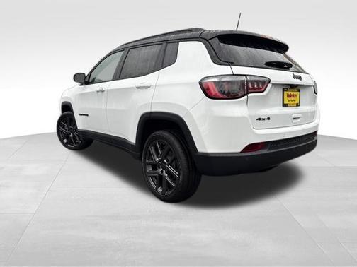 Bright White Clearcoat 2026 Jeep Compass Limited