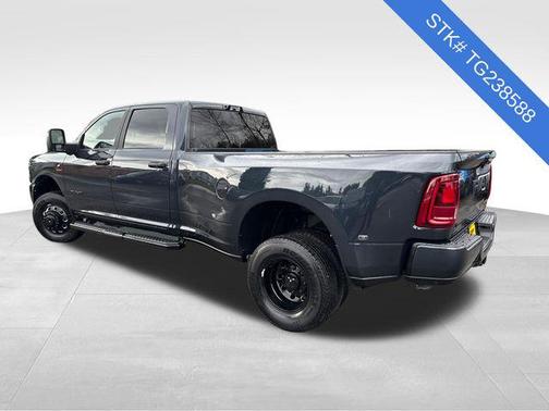 2026 RAM 3500 Big Horn Crew Cab 4x4 8' Box