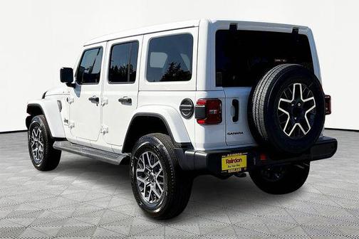 2025 Jeep Wrangler 4-Door Sahara 4x4