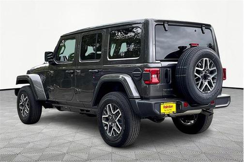 2025 Jeep Wrangler 4-Door Sahara 4x4