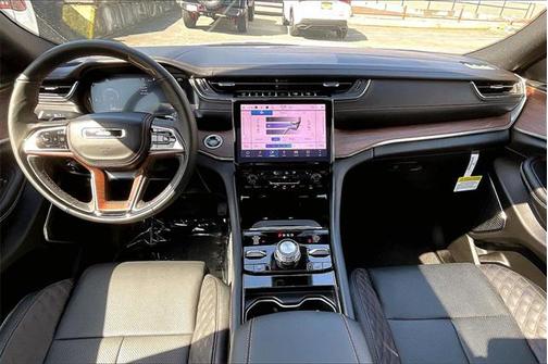 2025 Jeep Grand Cherokee L Summit