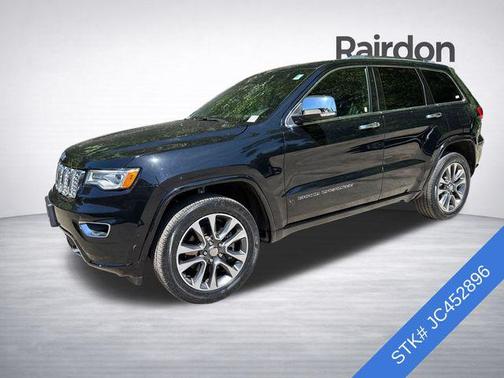 Diamond Black Crystal Pearlcoat 2018 Jeep Grand Cherokee Overland